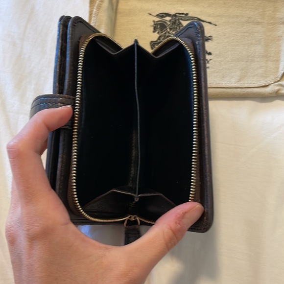 Burberry wallet with dust bag and box - Picture 7 of 8